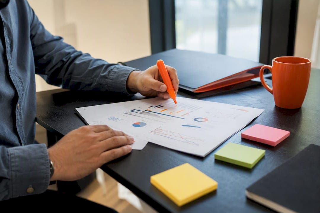 Stop Revenue Leaks: Continuous Win Loss Analysis for Revenue Teams